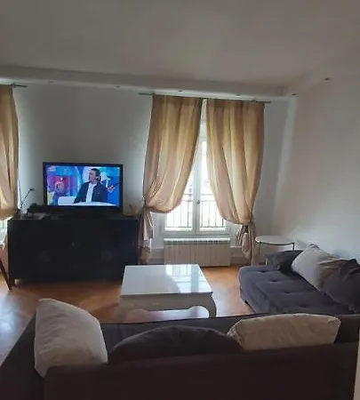 Bridgestreet Champs-elysees Apartament Paryż