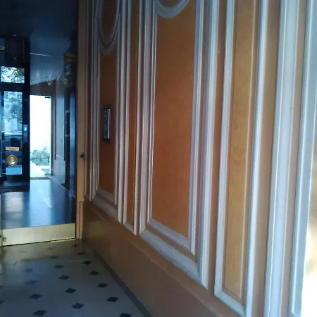 Bridgestreet Champs-elysees Apartament