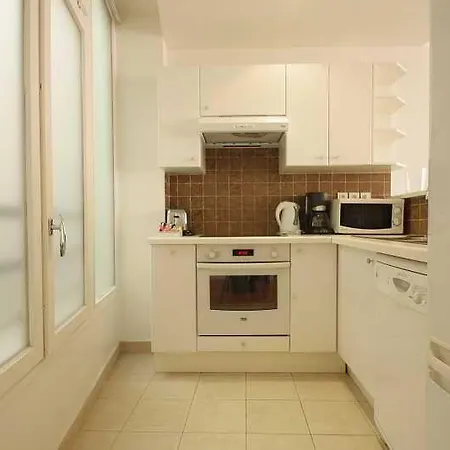 Bridgestreet Champs-elysees アパート *