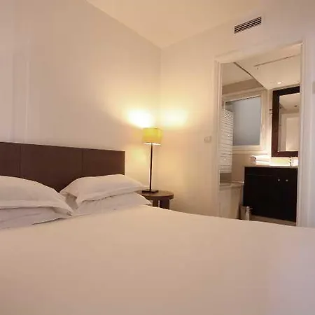 Bridgestreet Champs-elysees