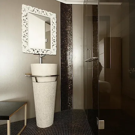 Bridgestreet Champs-elysees Apartment