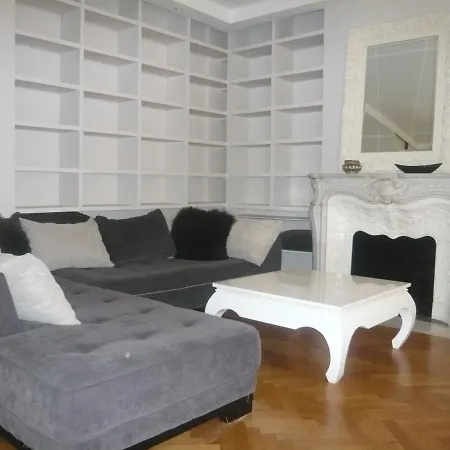 Bridgestreet Champs-elysees * Paris