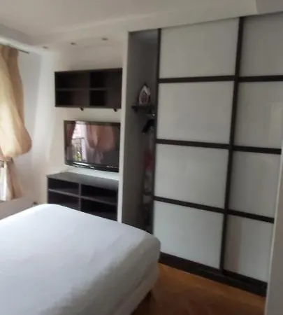 Bridgestreet Champs-elysees