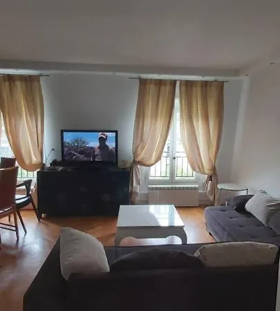 Bridgestreet Champs-elysees *