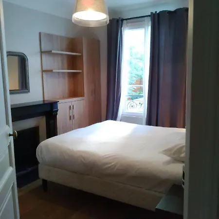 Bridgestreet Champs-elysees Paris