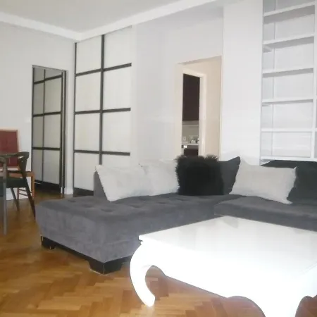 Bridgestreet Champs-elysees * Paris