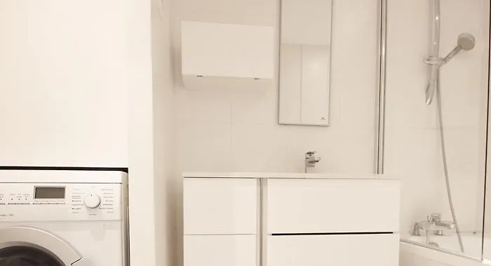 Bridgestreet Champs-elysees Apartmán *