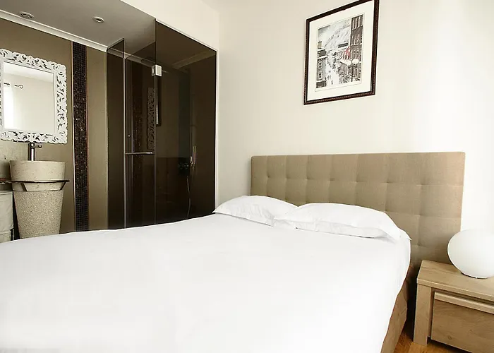 Bridgestreet Champs-elysees Apartmán