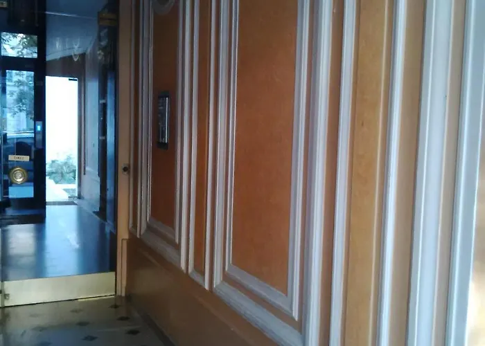 Bridgestreet Champs-elysees Apartmán