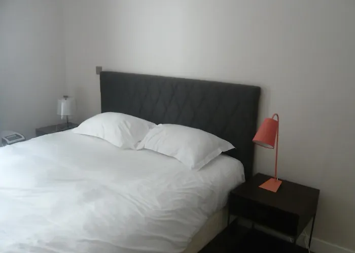 Bridgestreet Champs-elysees Apartman *