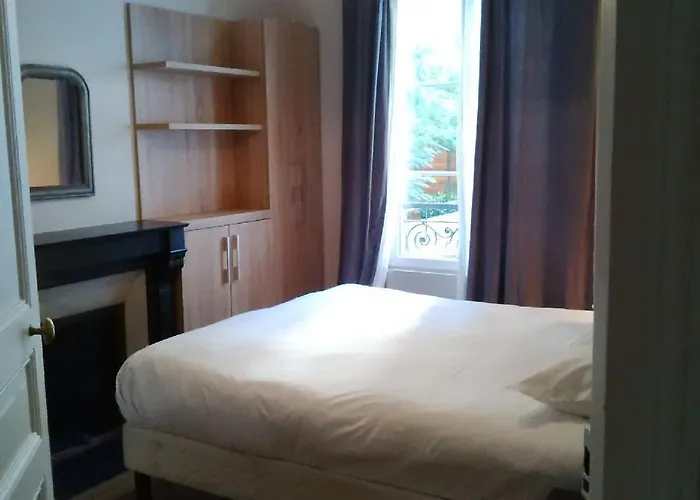 Bridgestreet Champs-elysees Paříž