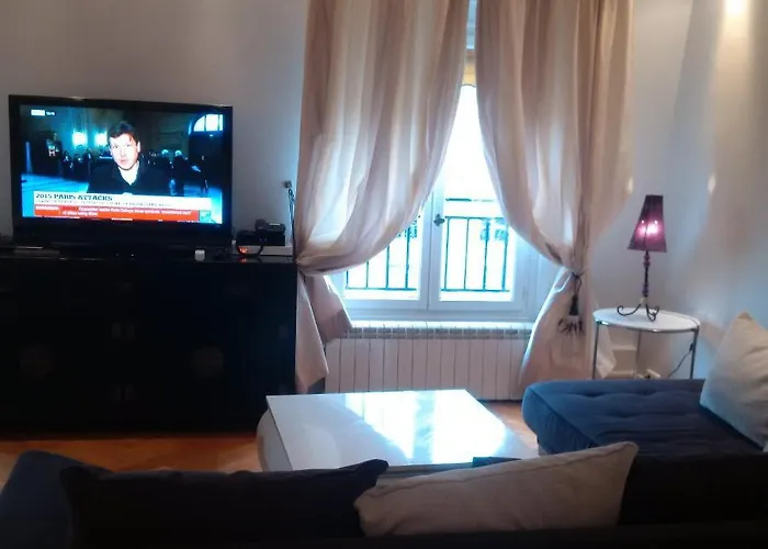 Bridgestreet Champs-elysees Apartmán