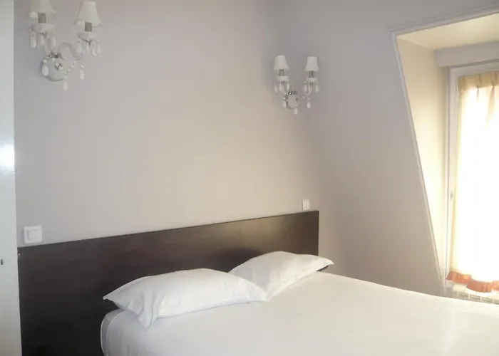 Bridgestreet Champs-elysees