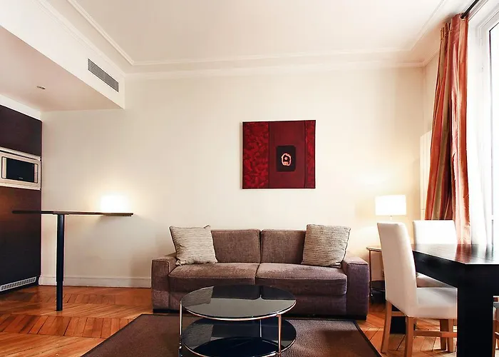 Bridgestreet Champs-elysees