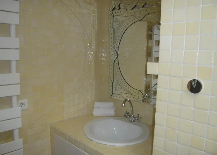 Bridgestreet Champs-elysees Apartman Párizs